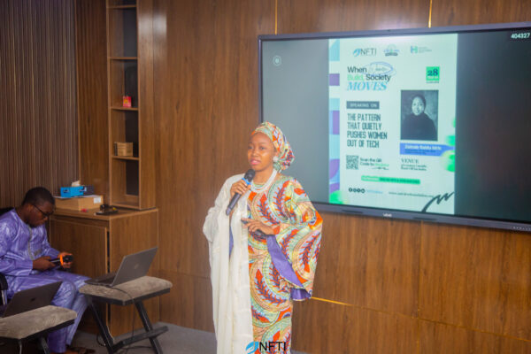 Zainab Idris talking on "The pattern that quietly pushes women out of tech"